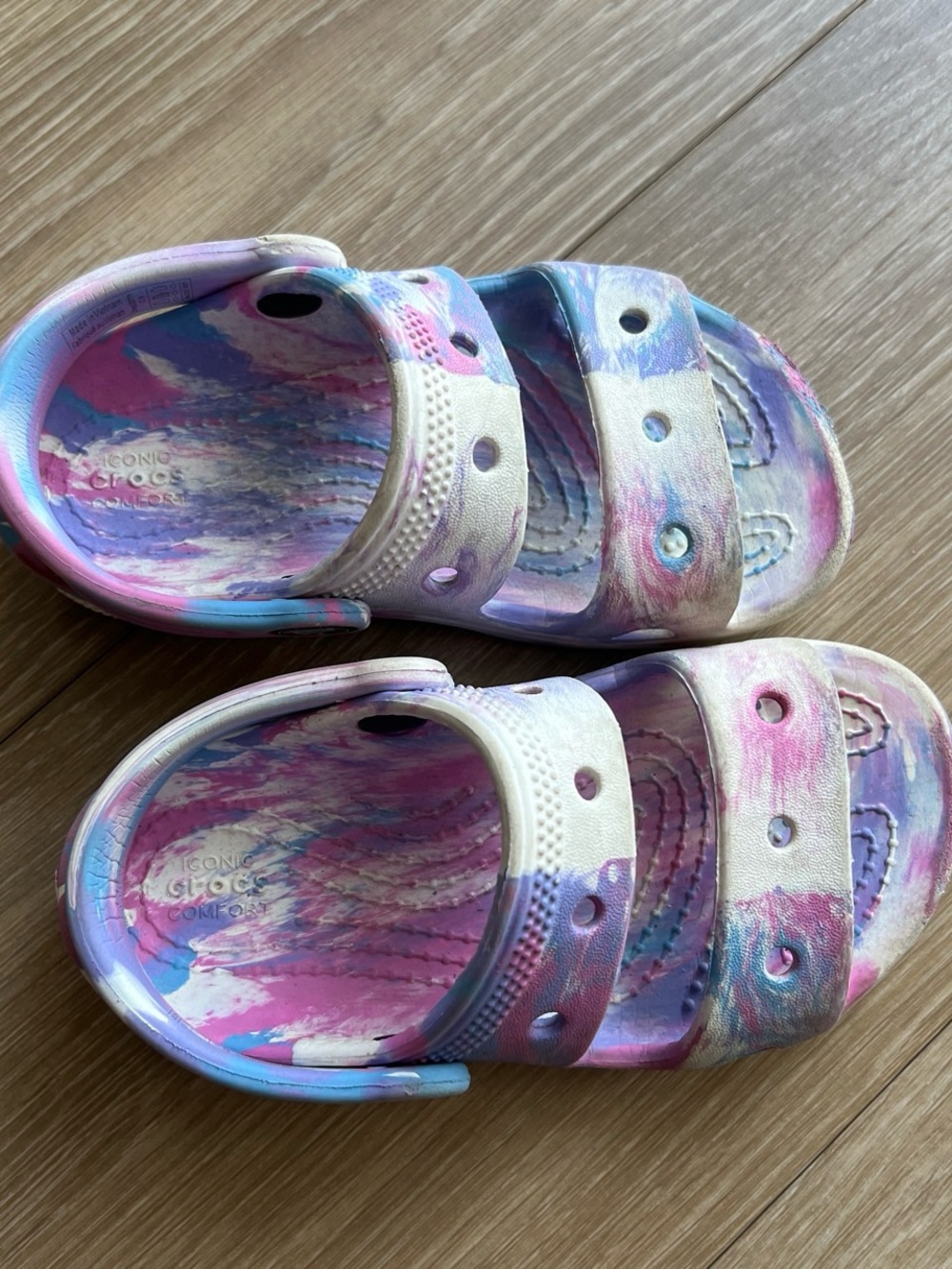Crocs Classic Marbled Tie Dye Open Toe Sandals Purple Pink Girls Toddler Size C9 - Picture 5 of 5